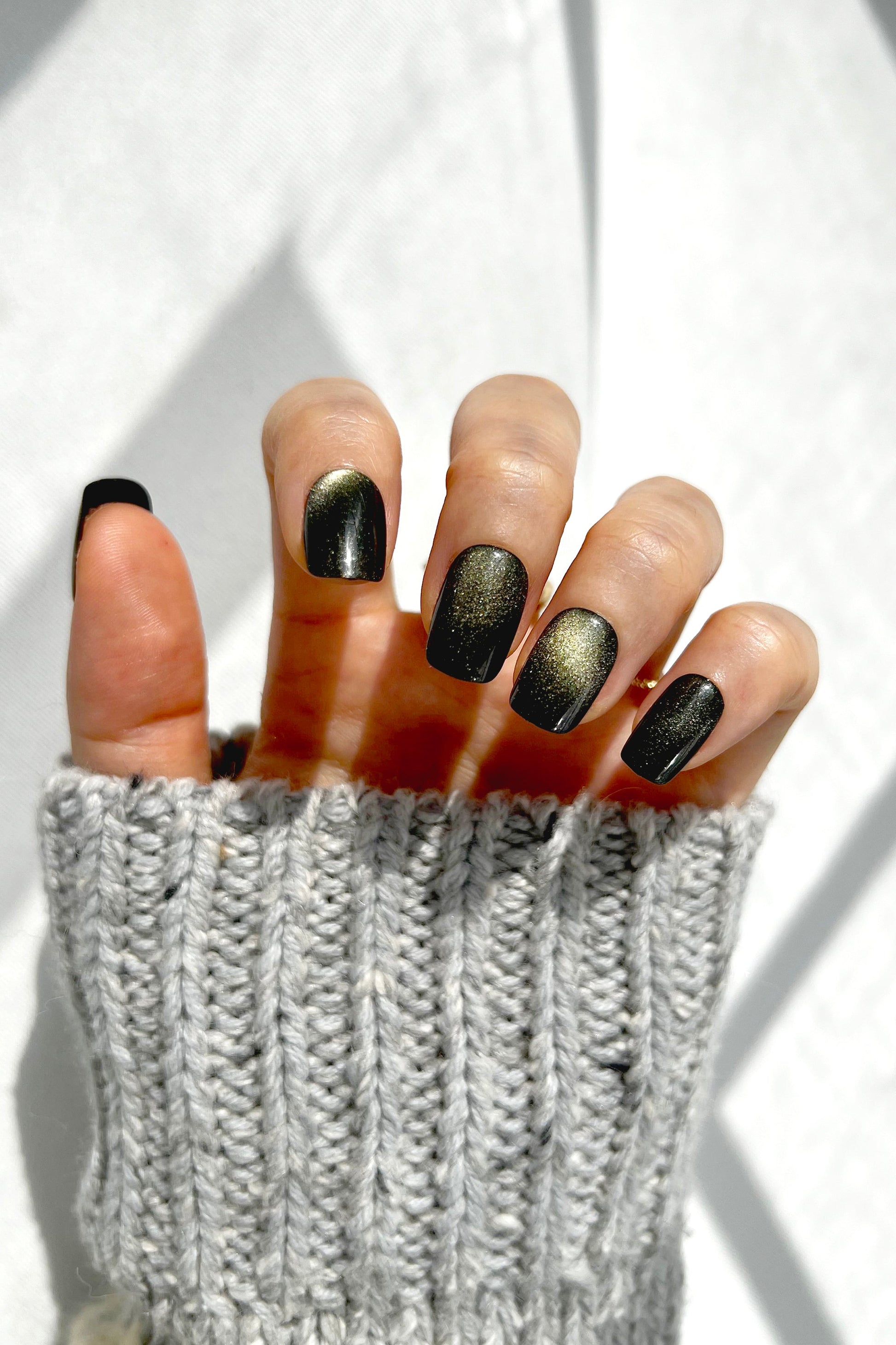 Verdant Quartz | Soft & Durable Press-On Nails - Reskined- Best Price in United States