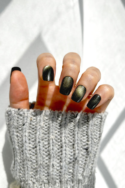 Verdant Quartz | Soft & Durable Press-On Nails - Reskined- Best Price in United States