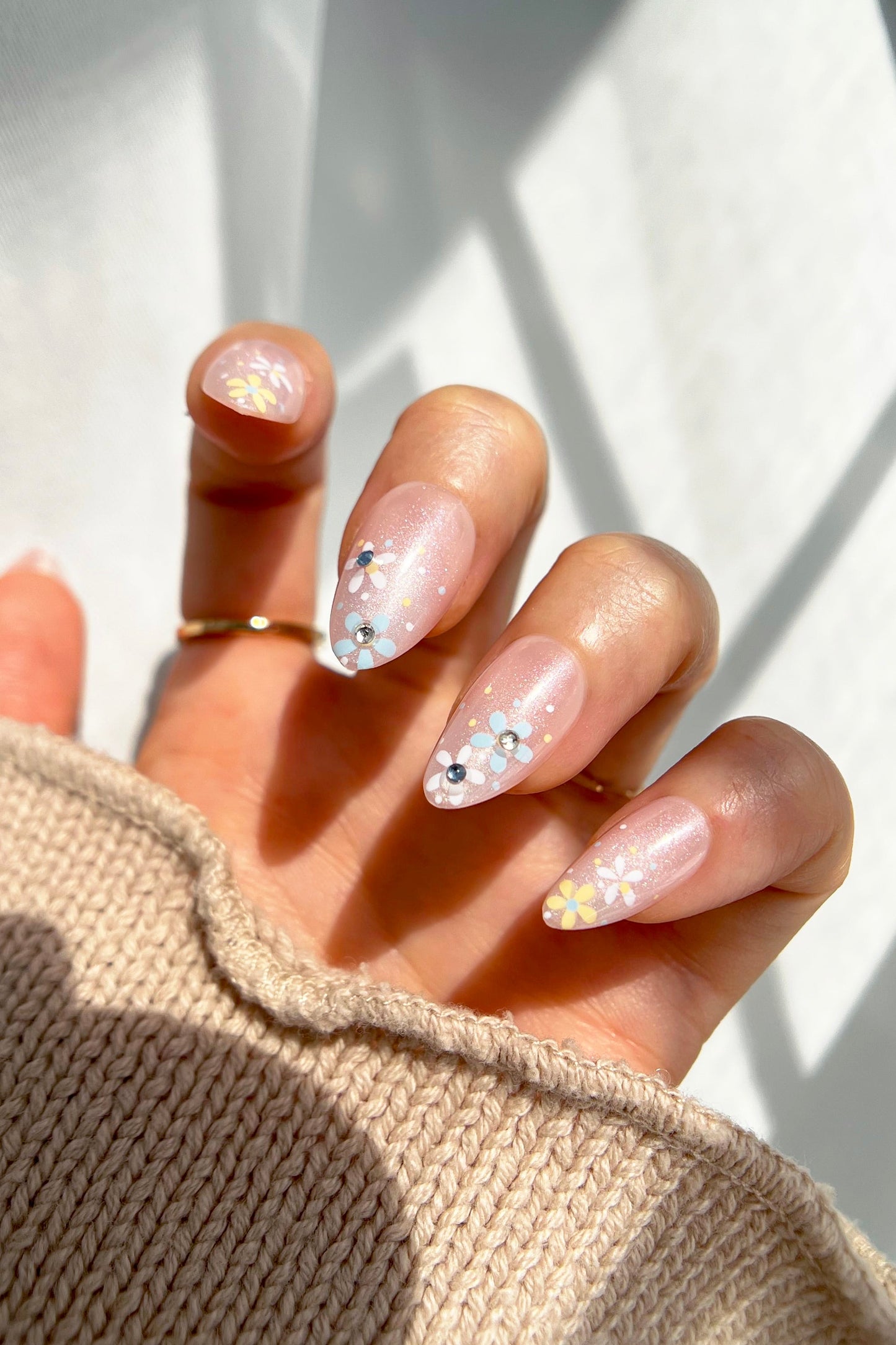 Cloudy Halo | Soft & Durable Press-On Nails - Reskined- Best Price in United States