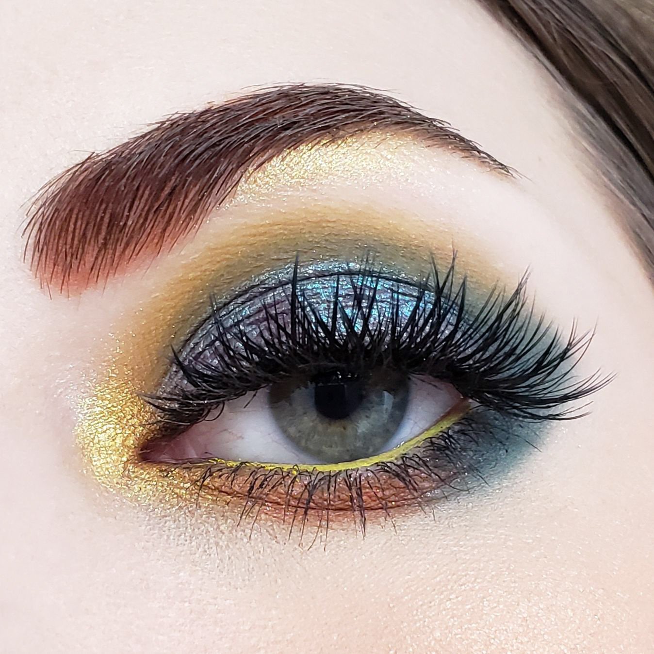 Chroma Eyeshadow Palette CL01 - Reskined- Best Price in United States