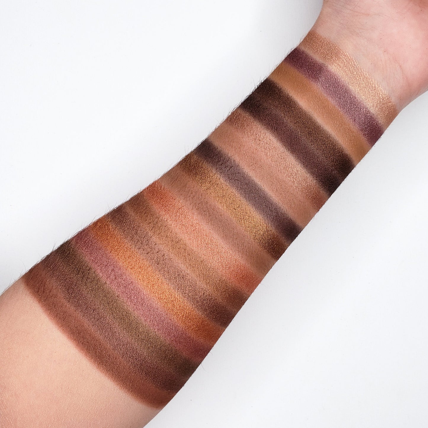 JAVA EYESHADOW PALETTE 35J - Reskined- Best Price in United States