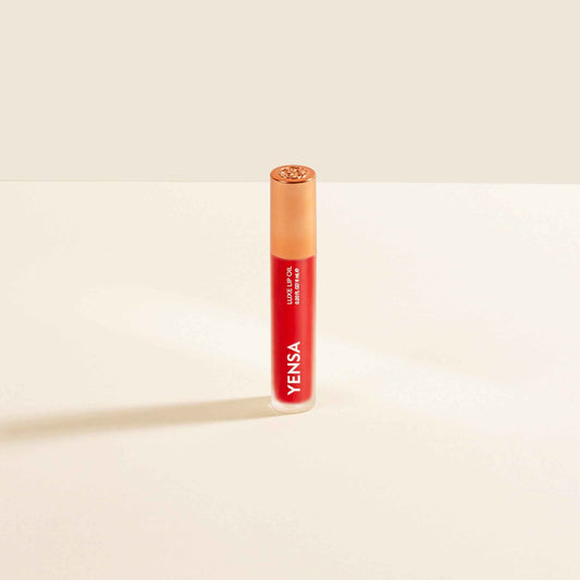 Luxe Lip Nourishing Oil with Hyaluronic + Vitamin E