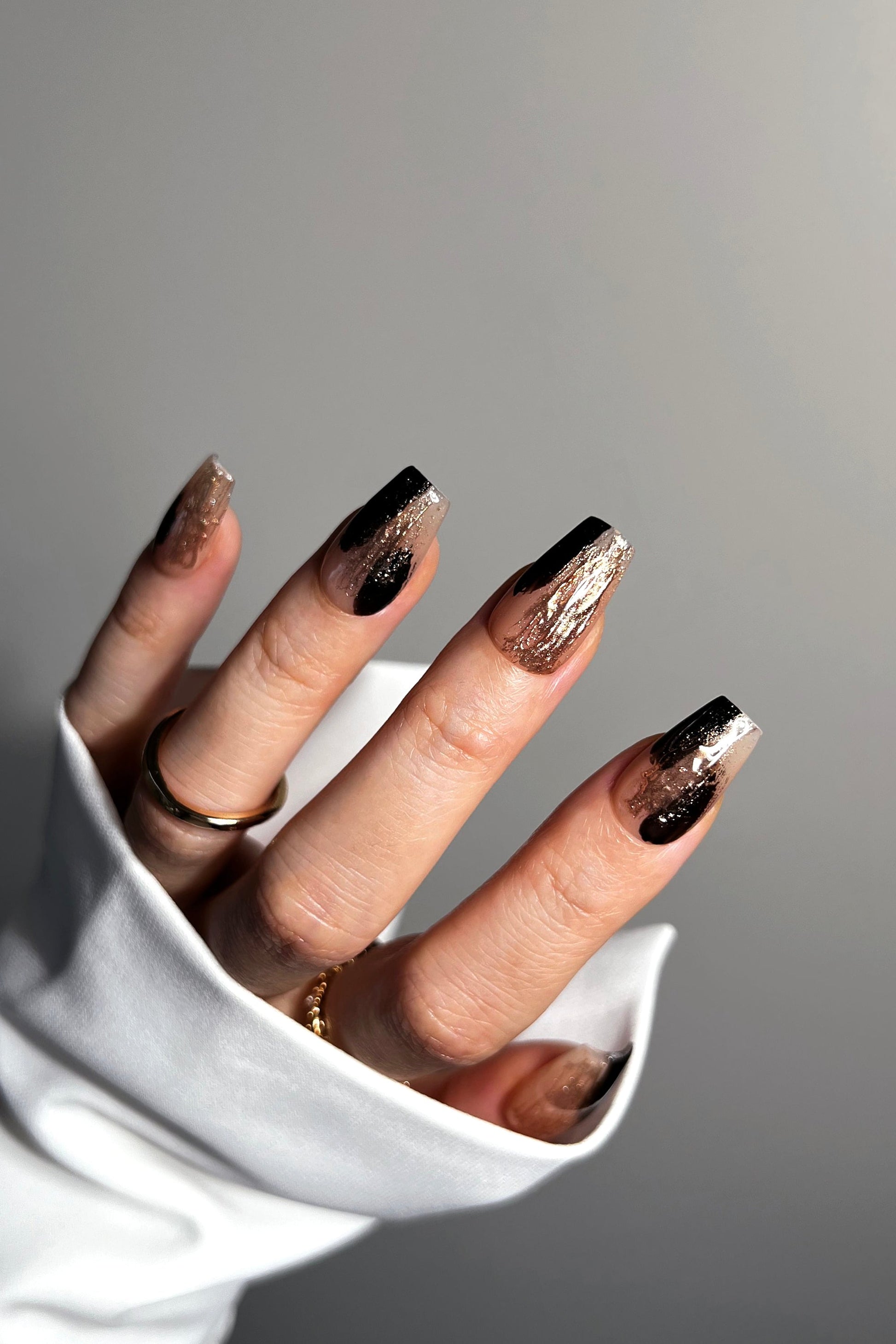 Gilded Noir | Pro Handmade Gel Nails - Reskined- Best Price in United States