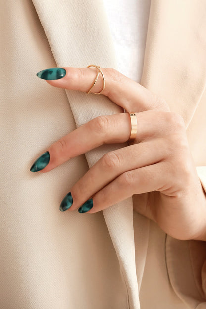 Emerald Amber | Soft & Durable Press-On Nails - Reskined- Best Price in United States