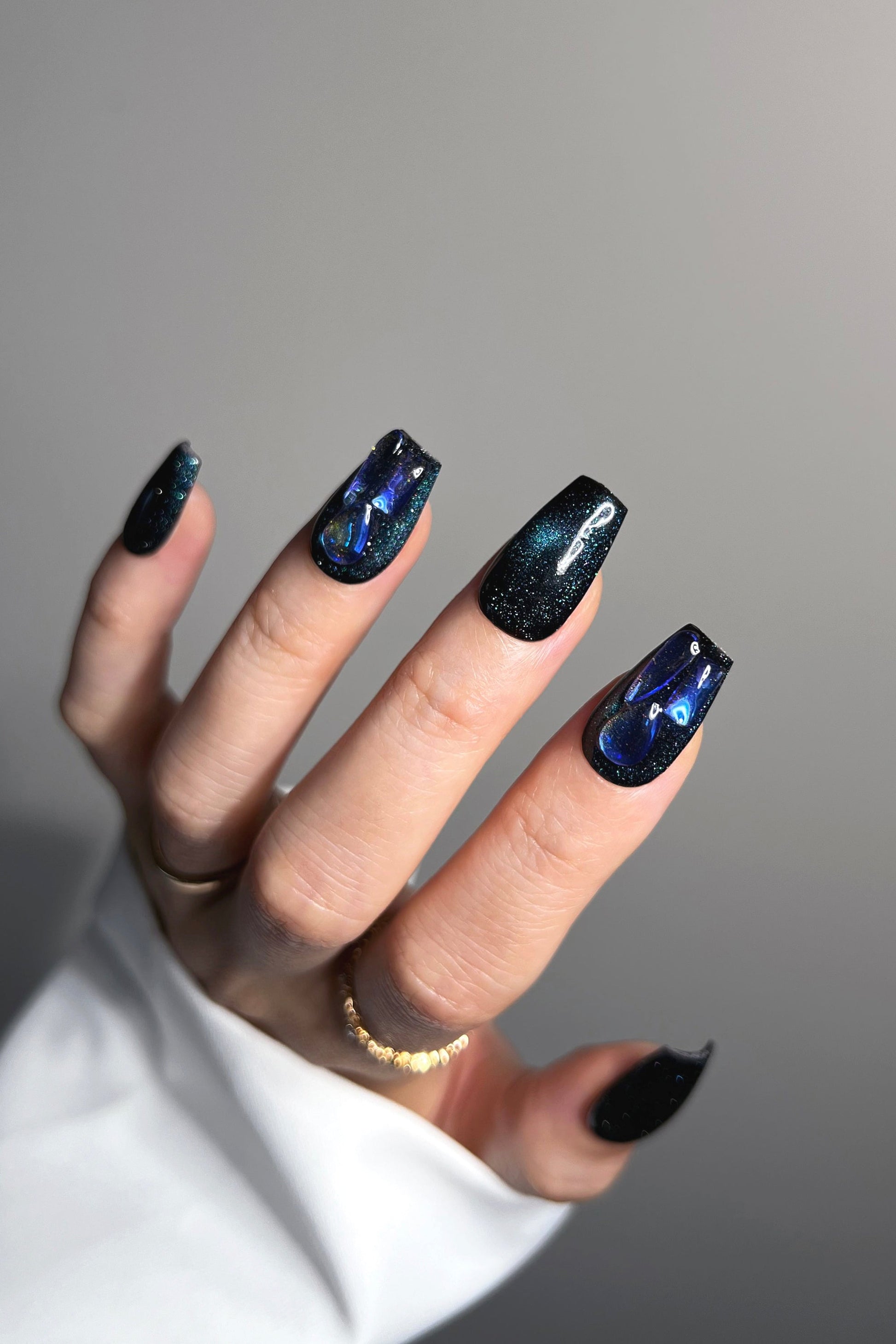 Sapphire Stardust | Pro Handmade Gel Nails - Reskined- Best Price in United States
